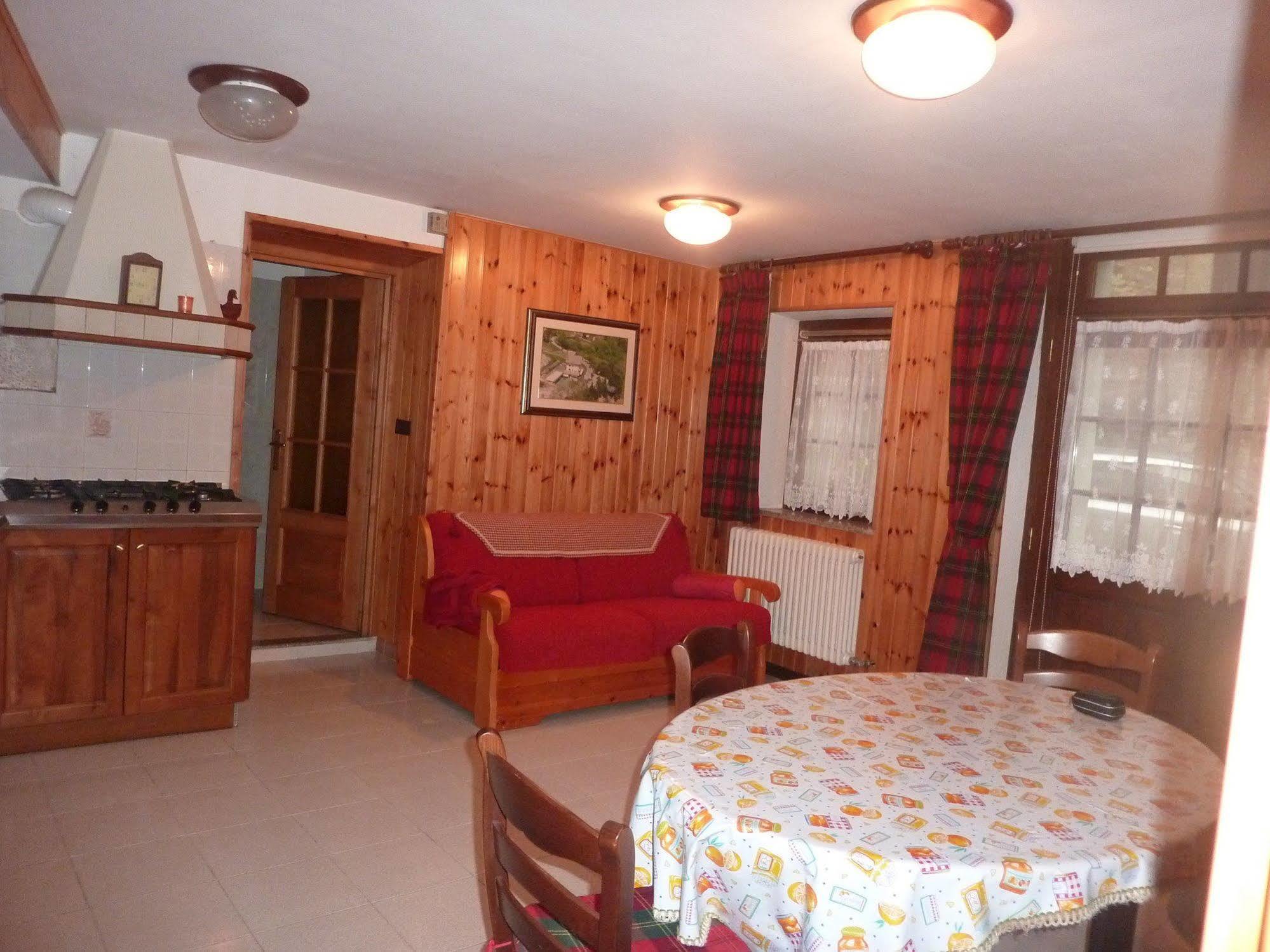 B&B La Vieille Meison De Pappa 사레 외부 사진